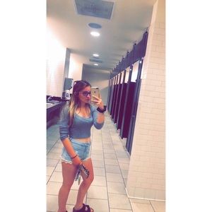 Meet your Posher, Maria